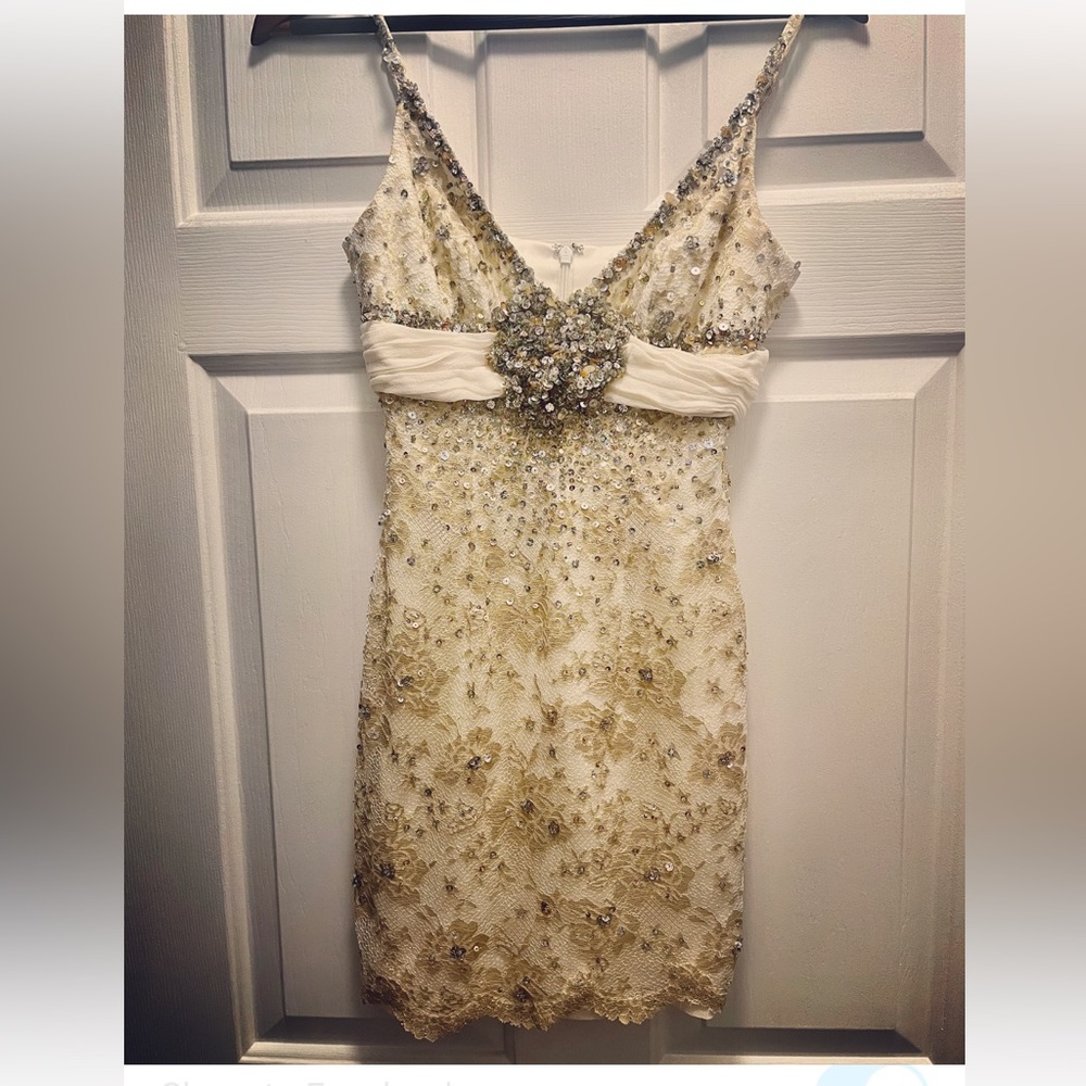 Mandalay Dress Size 2, fits like 0